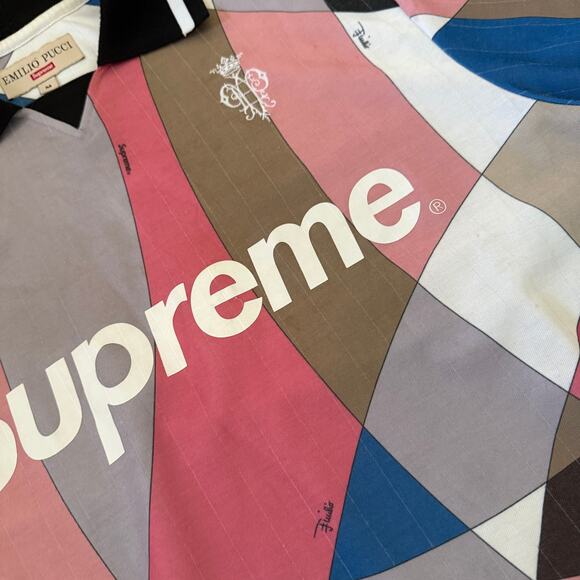 Size M - Supreme Men's Emilo Pucci Abstract Soccer Jersey - Picture 6 of 8